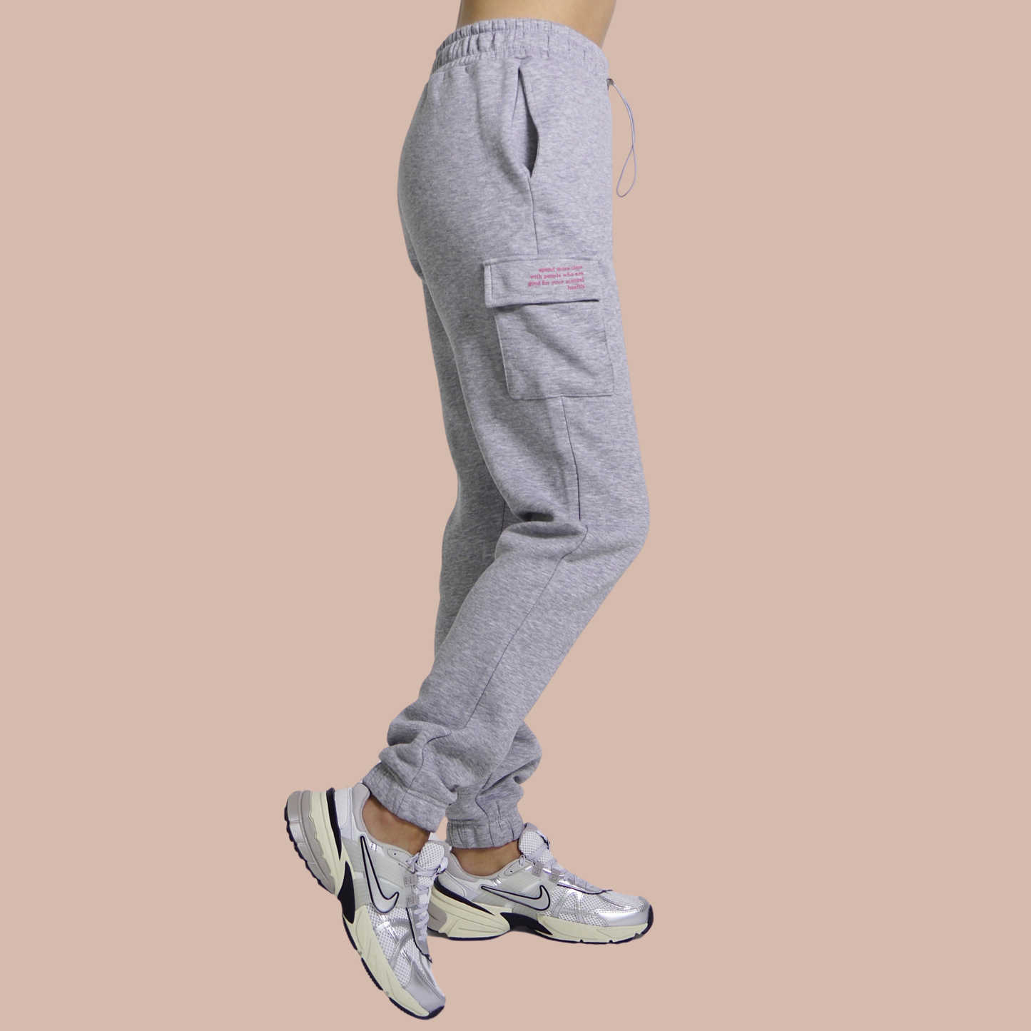 Jogger "MENTAL HEALTH" - Schwarz GOOD GIRL BAD HABITS