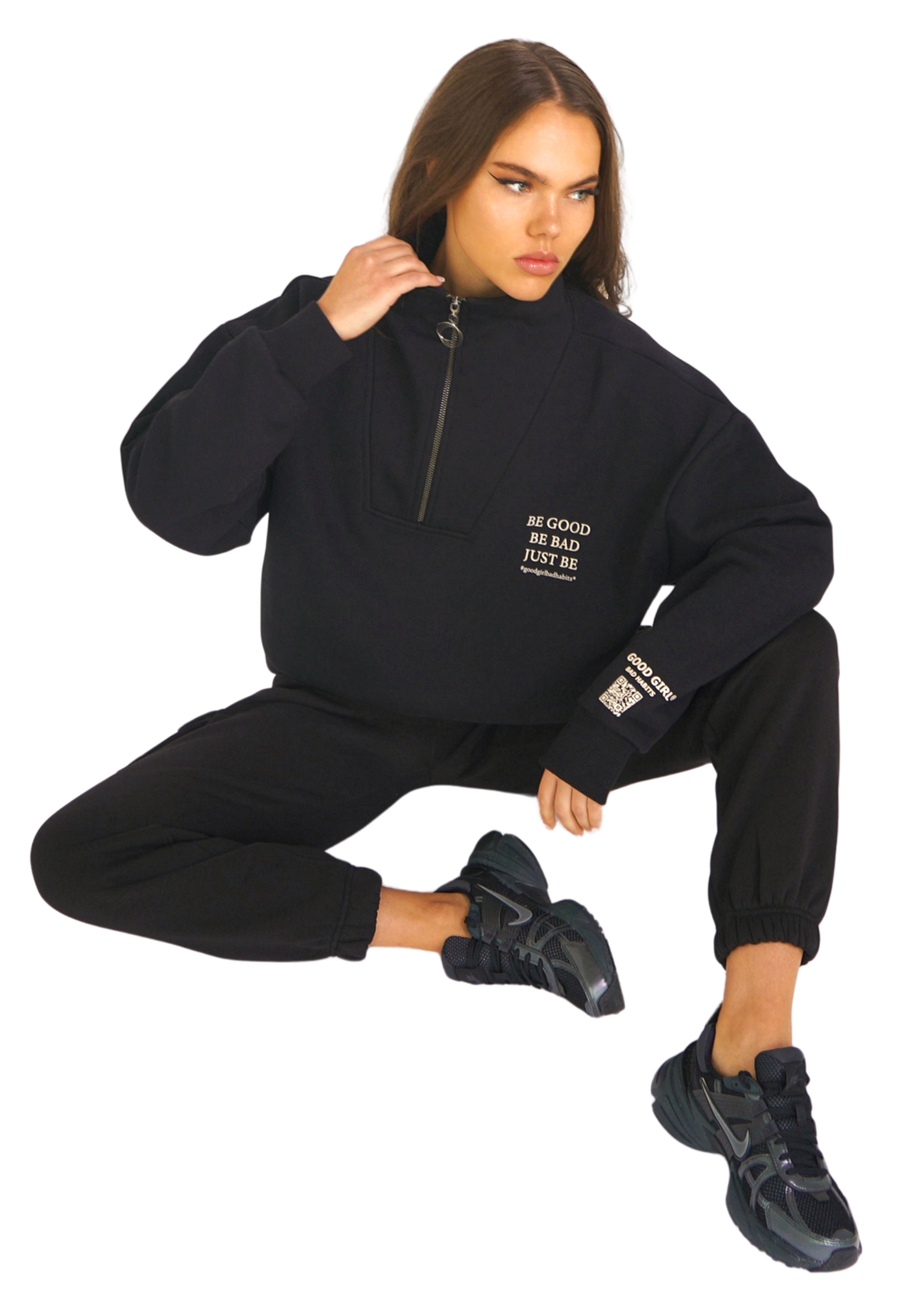 KAMULAU Half Zip Sweat Schwarz GOOD GIRL BAD HABITS