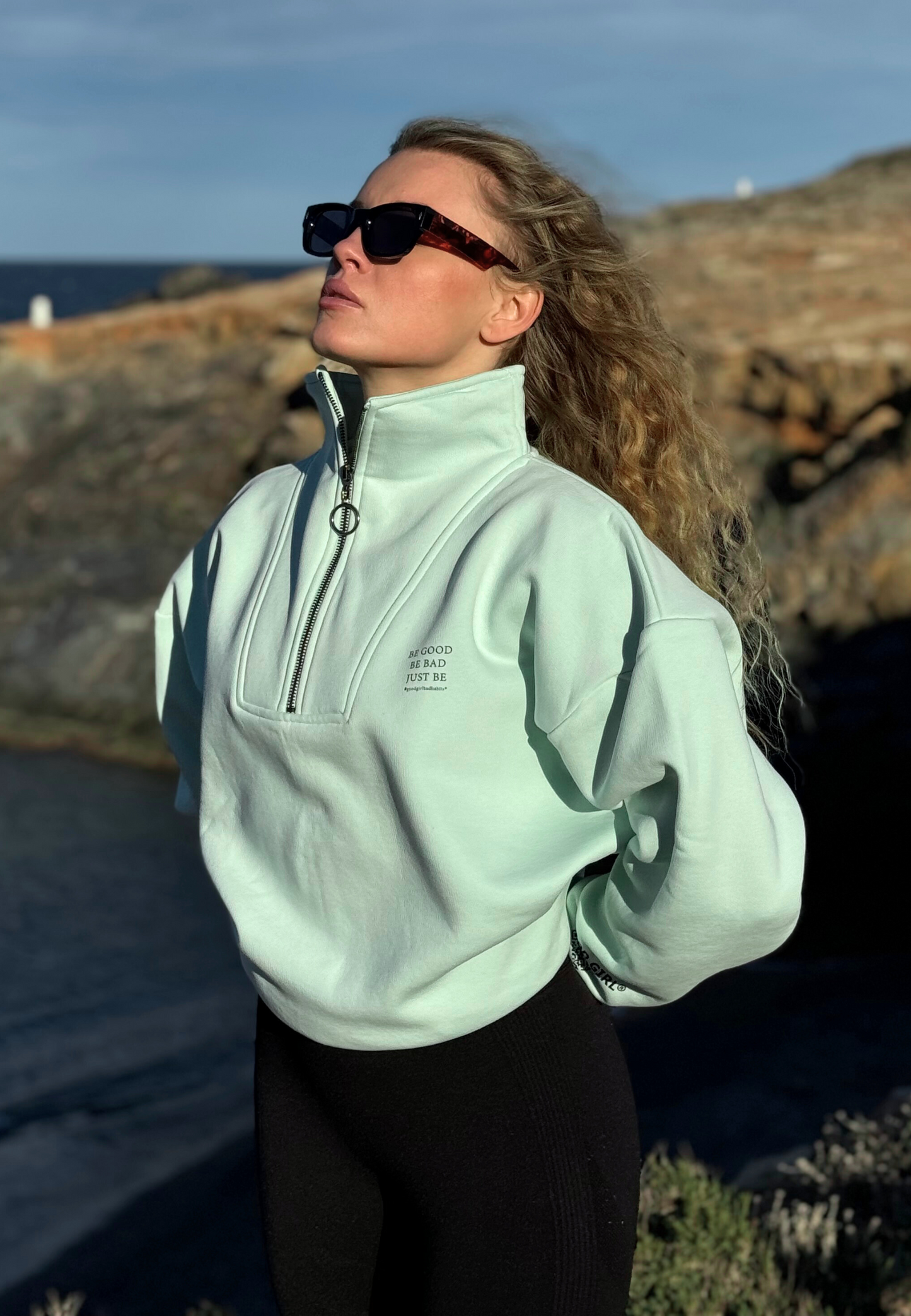 KAMULAU Half Zip Sweat Black