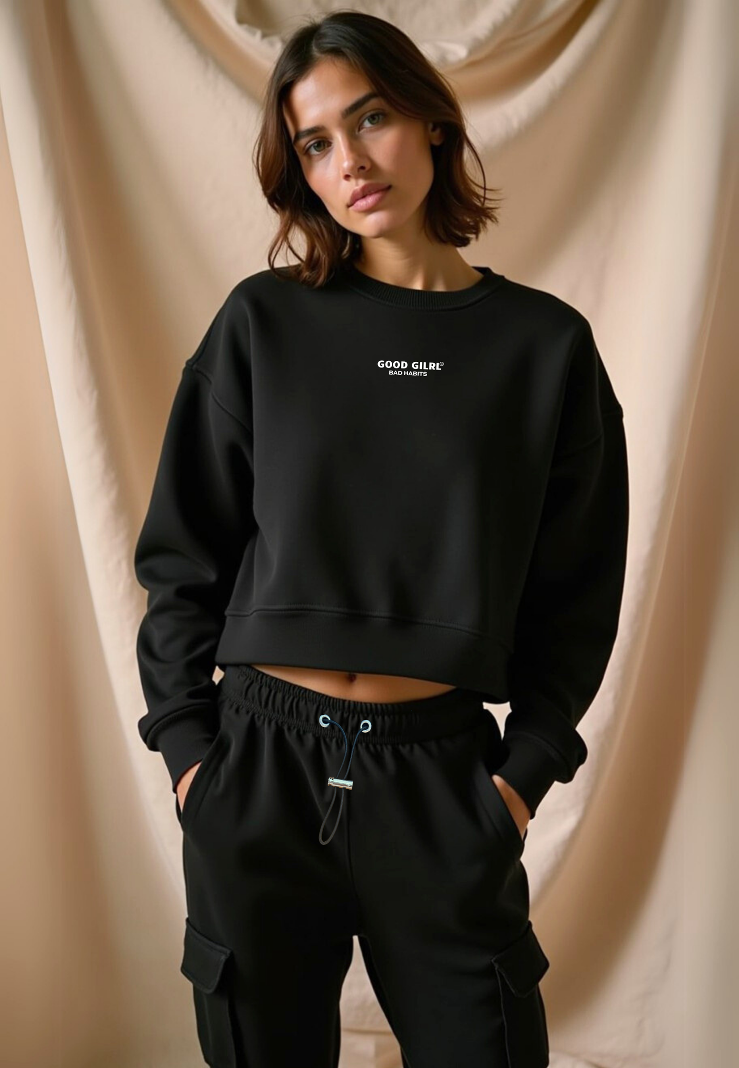 Crew Neck Sweat "GOOD ENOUGH FOR" - Schwarz