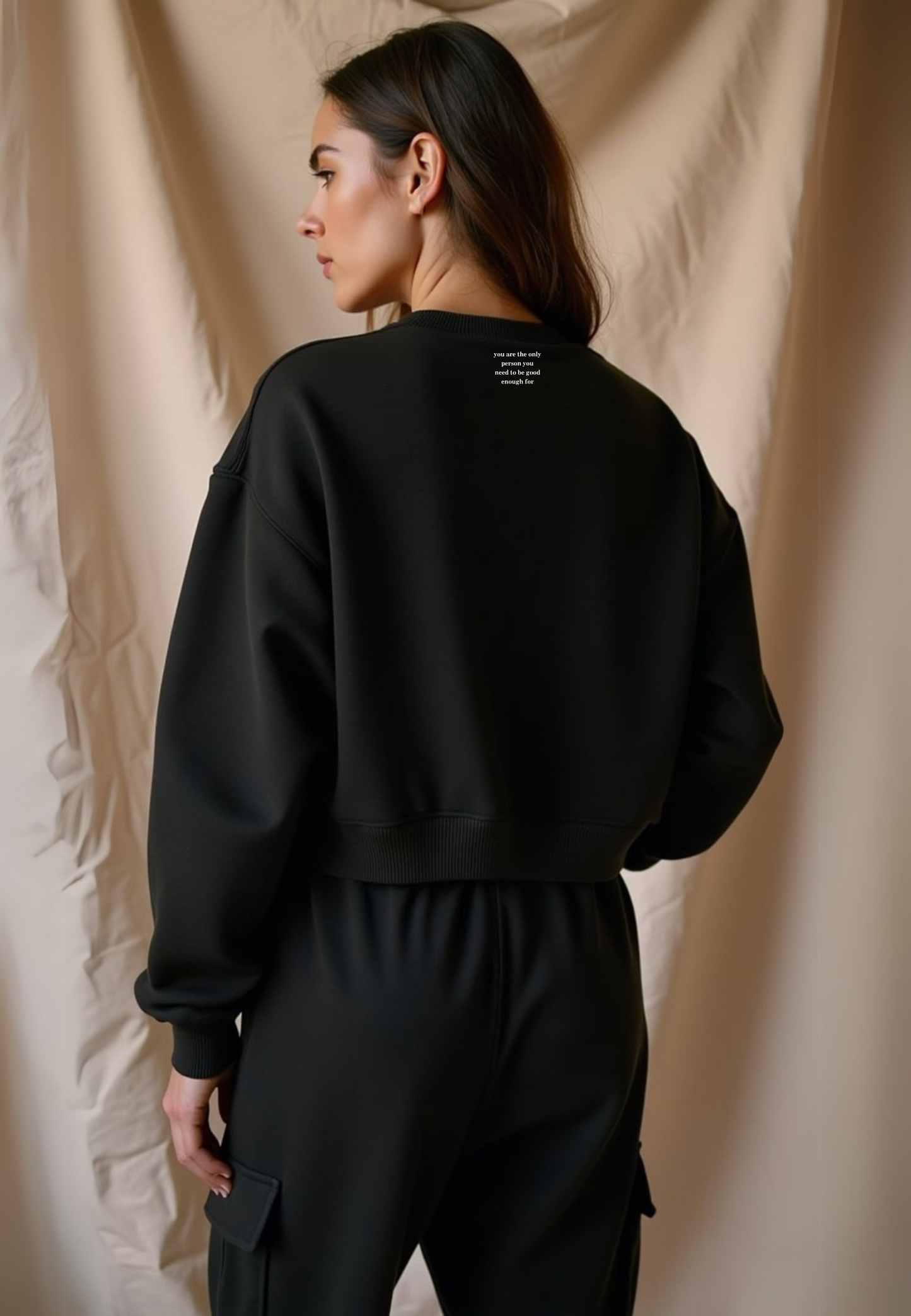 Crew Neck Sweat "GOOD ENOUGH FOR" - Schwarz
